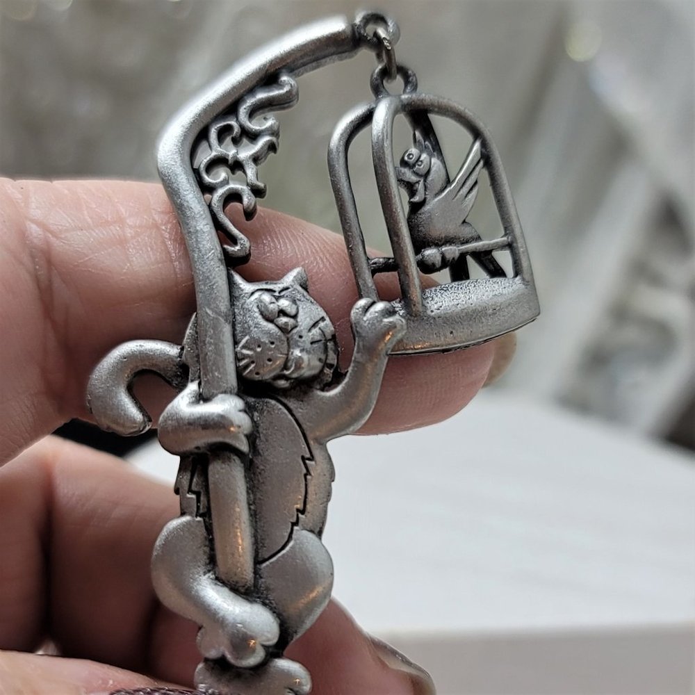 Cat w/ Bird in Cage Brooch Pin JJ Silvertone - Picture 3 of 7
